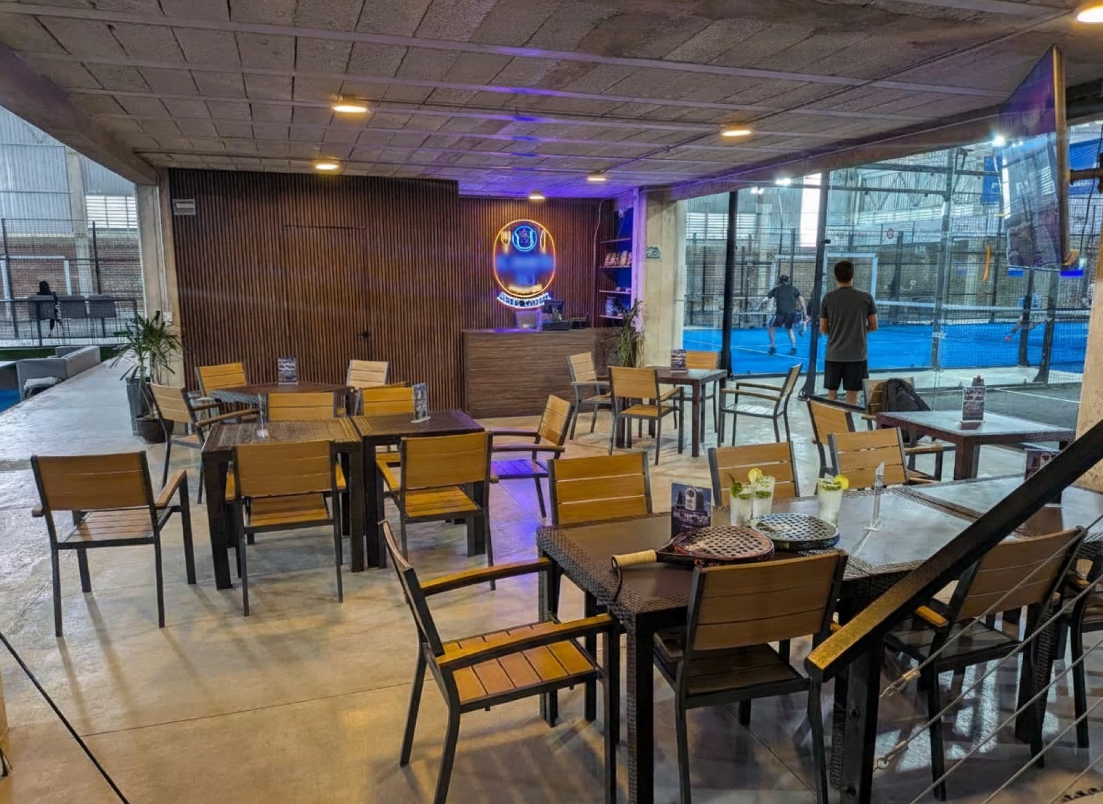 El Quinto Set, restaurante y sports bar de Padel Lomas en Lomas de Angelópolis
